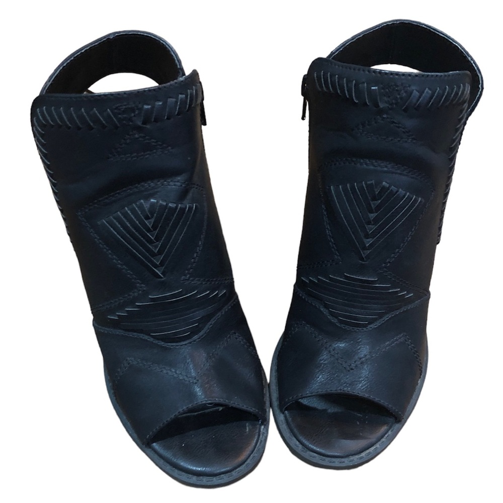 David Aaron ankle boots